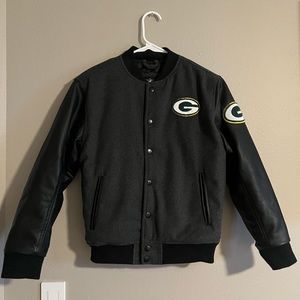 Green Bay packers youth varsity jacket like new